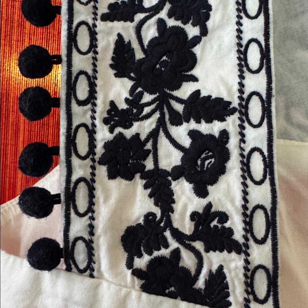 J.Crew Embroidered Tank with Pom Poms size 6 - Picture 5 of 7